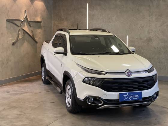 FIAT TORO 2.0 16V TURBO DIESEL FREEDOM 4WD AT9 FIAT TORO 2.0 16V TURBO DIESEL FREEDOM 4WD AT9